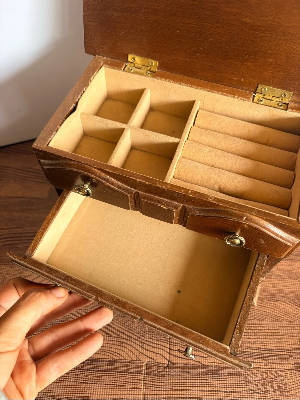 Vintage compact wooden